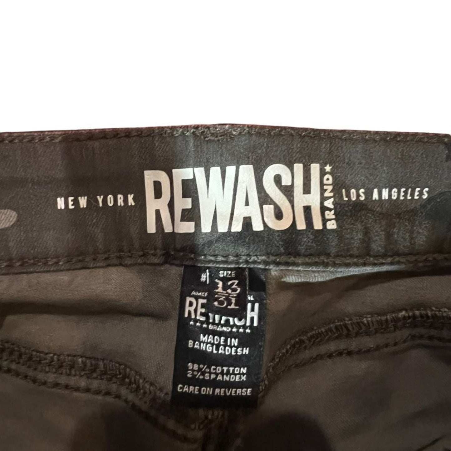 NWT Rewash Jeans Juniors 13/31 Gray Camo Straight Mid Rise Distressed Raw Hem