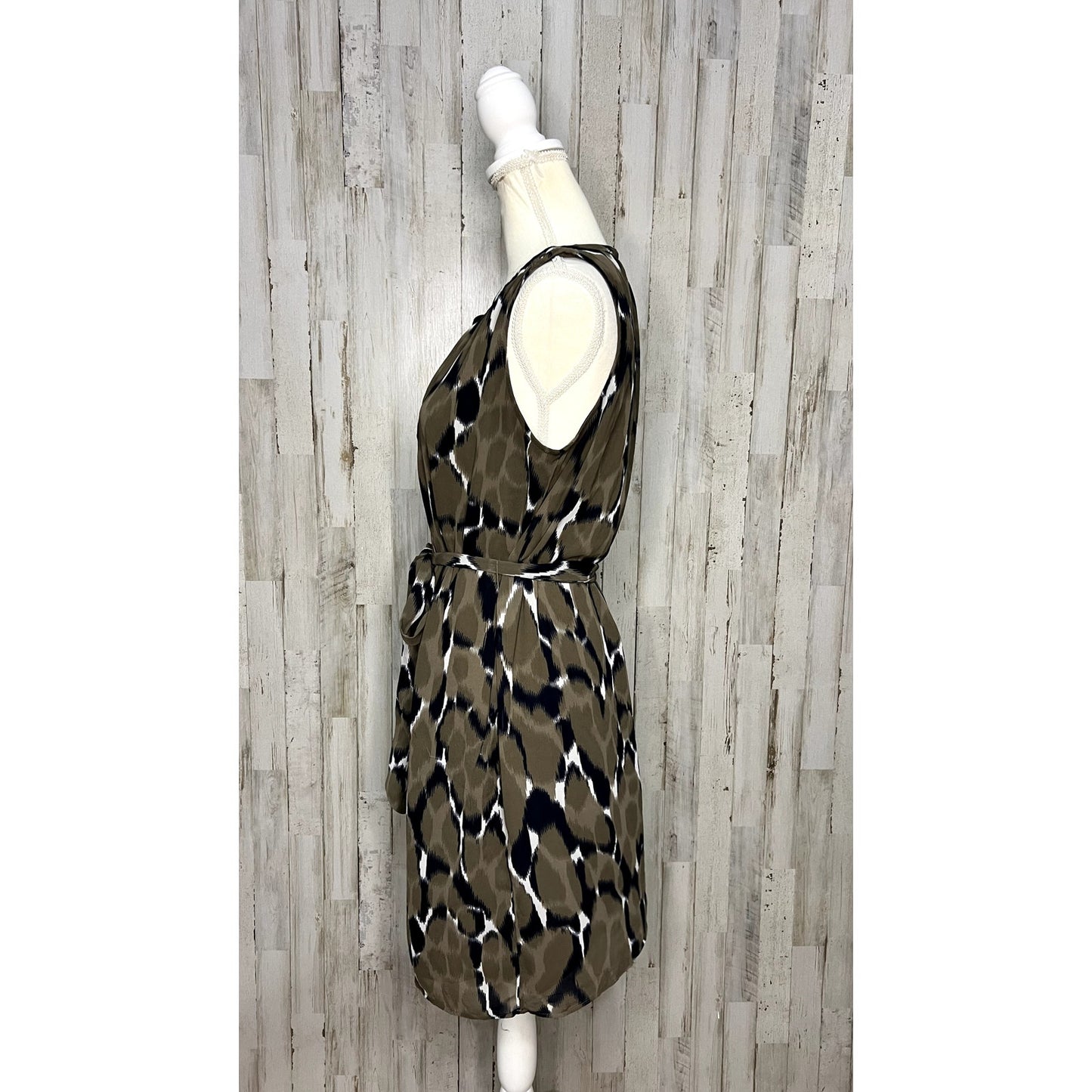 Banana Republic Women's Sleeveless Animal Print Dress Size 6