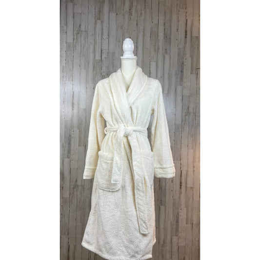 ULTA Women's S/M Fluffy White Bathrobe Tie Wrap Shawl Collar Soft Pockets