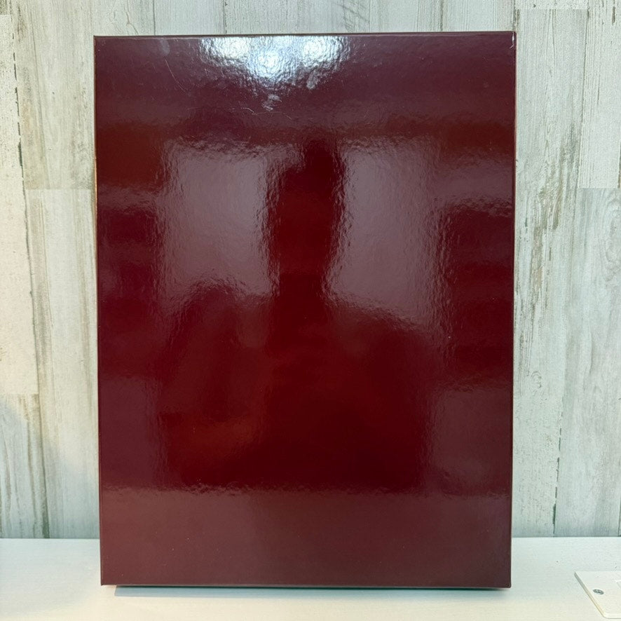 Gucci Rigid Gift Storage Box Glossy Burgundy White Logo Lid 16x12x2