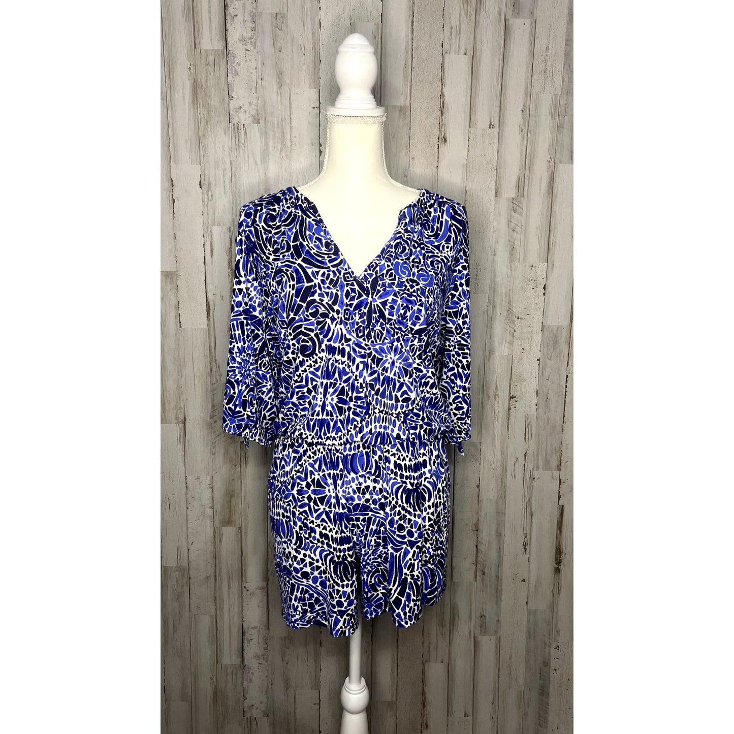 Lilly Pulitzer Women's Small Blue Taverna Tile V-Neck Romper Casual Spring