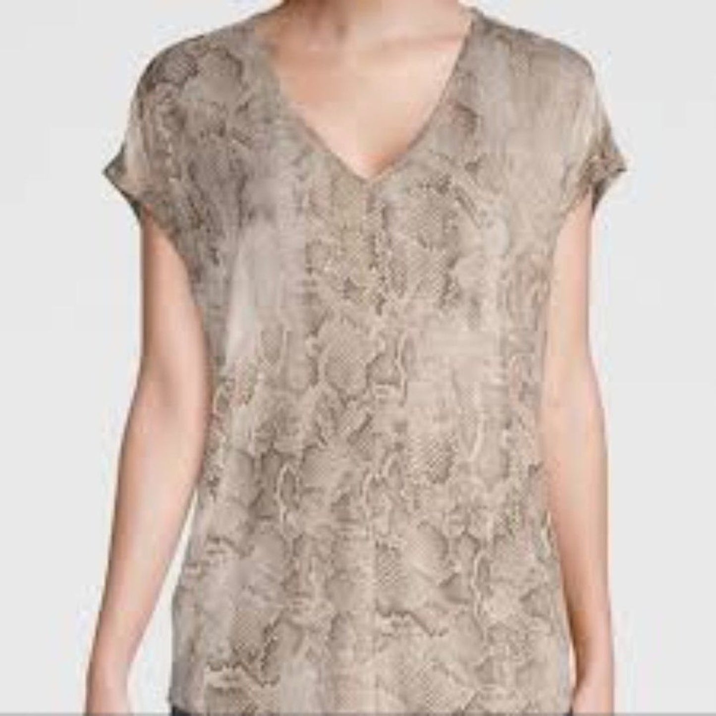 White House Black Market Blouse Womens Size Small Beige Snake Print V-Neck Top