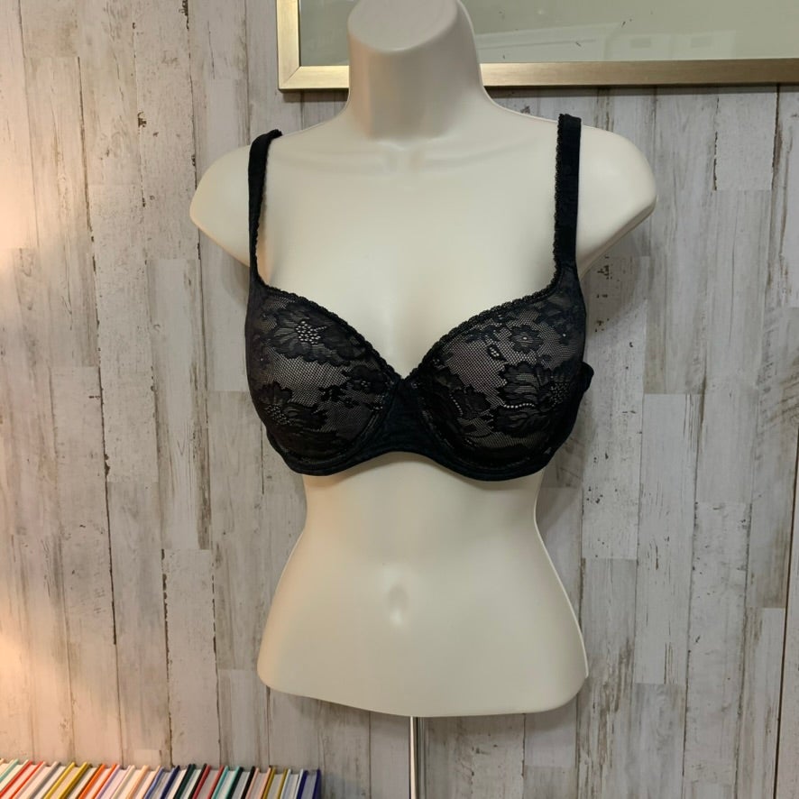 Victoria’s Secret Body Black Lace Underwire Bra Size 36C