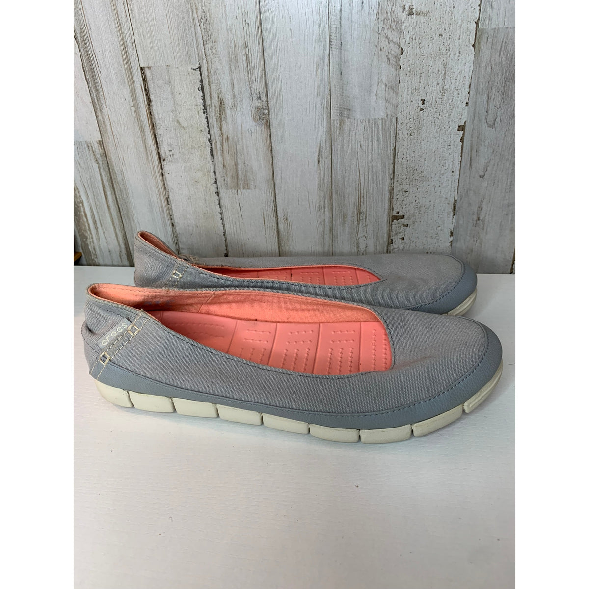 Crocs Stretch Sole Flat Womens Slip-On Ballet Flats Gray Size 10 Comfort