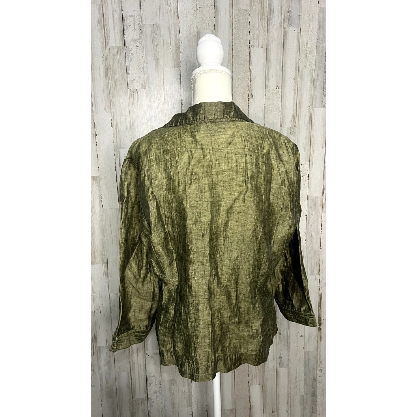 Jones New York Women's Size 12 Green Collared Long Sleeve Blouse