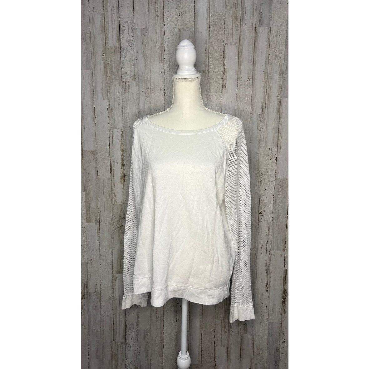 Lilly Pulitzer Women's XL White Pullover Sweater Mesh Sleeves Casual