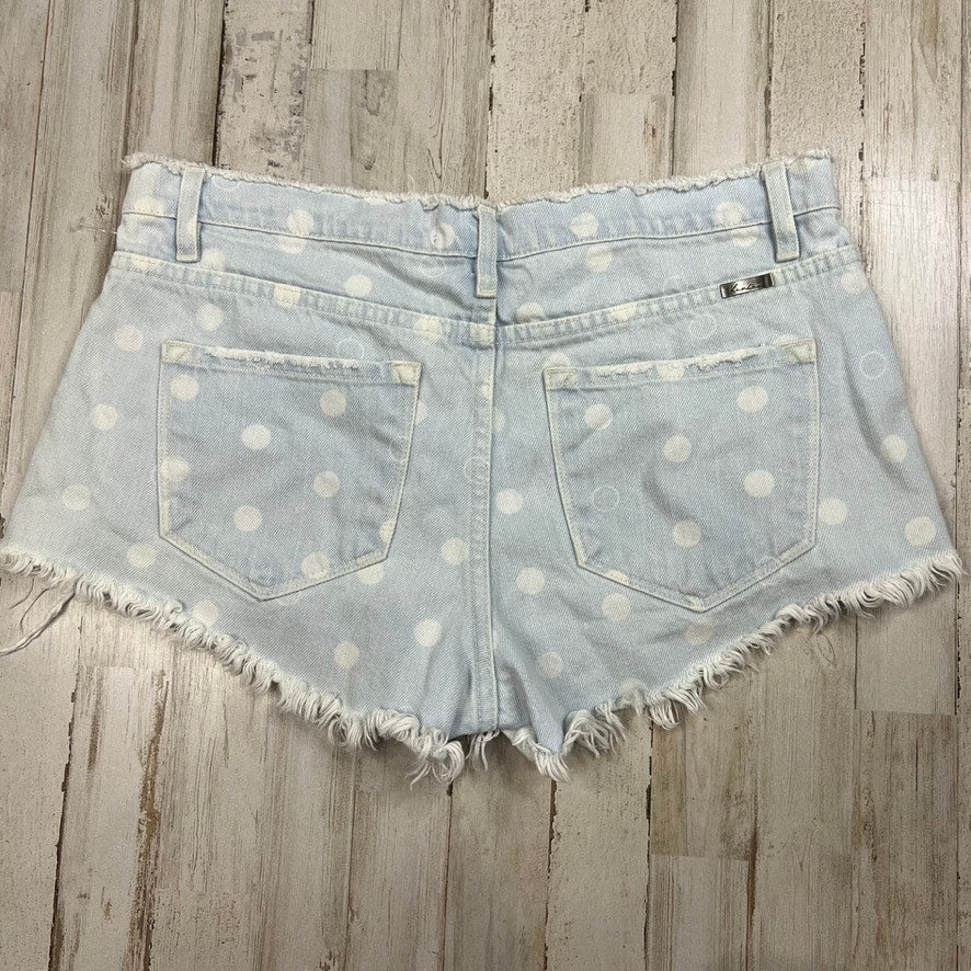 KanCan Women's Mid-Rise Polka Dot Frayed Hem Denim Shorts Size Small Blue