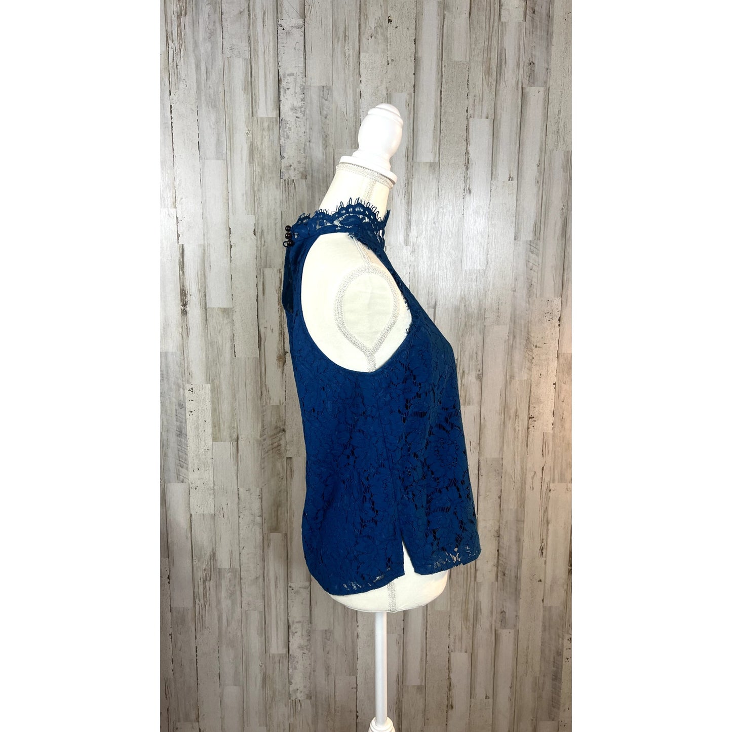 Diane Von Furstenberg Women's Small Jemmie Blue Lace High Neck Sleeveless Top