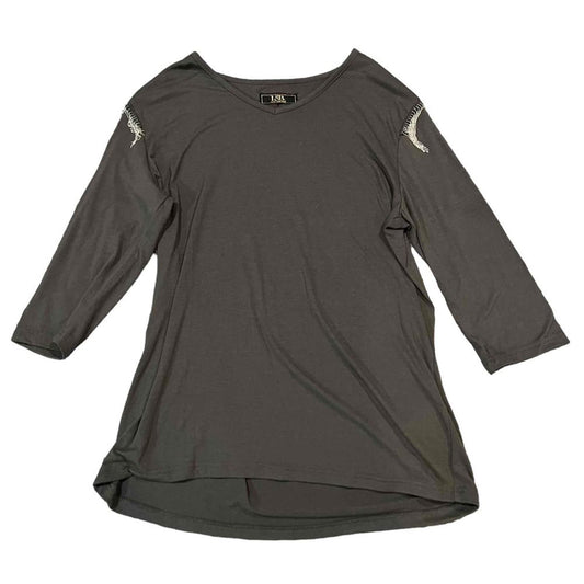 Lucky & Blessed Women's Medium Gray 3/4 Sleeve Embellished Shoulder Detail Top