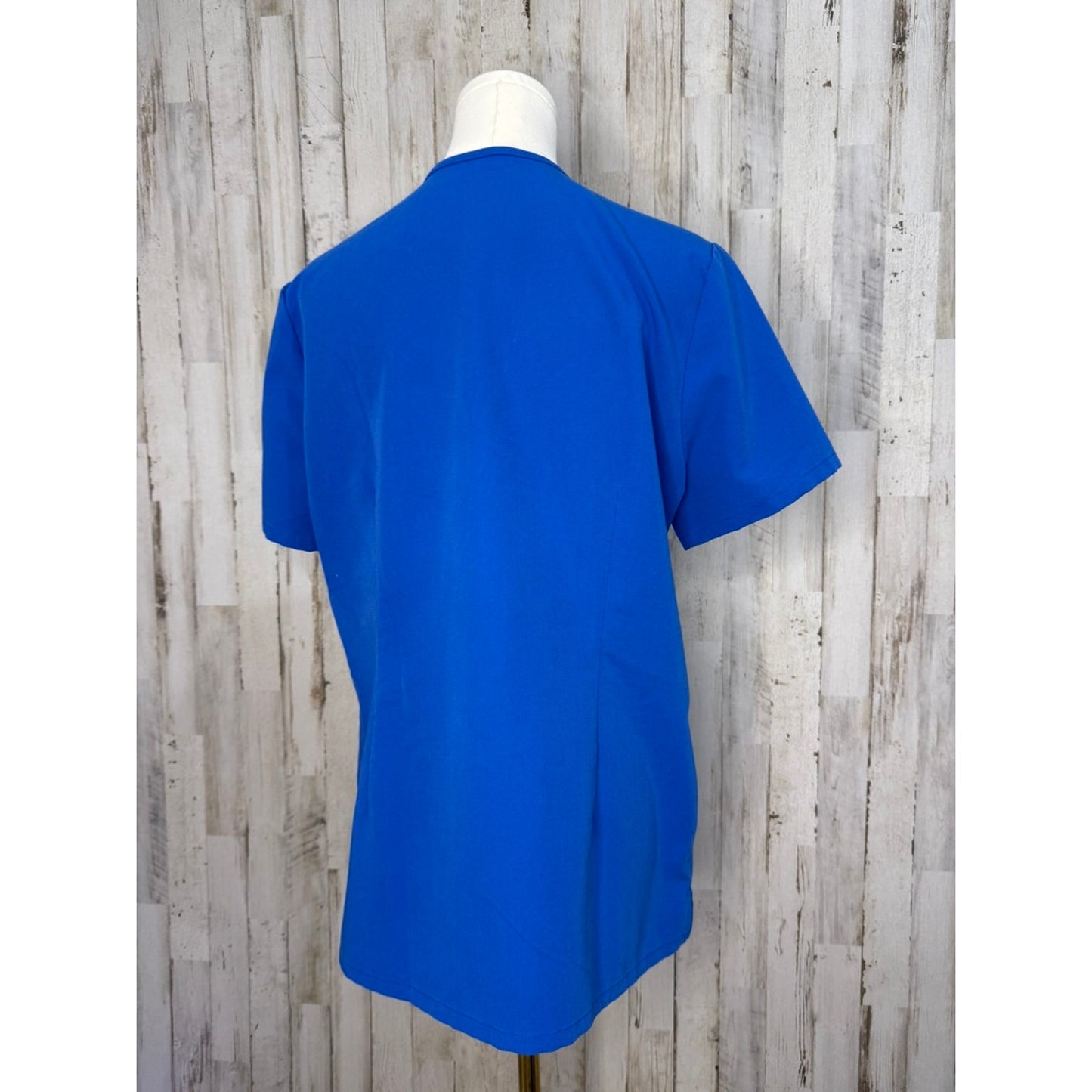Figs Women's Casma 3 Pocket V-Neck Scrub Top Medium Blue Short Sleeve Workwear