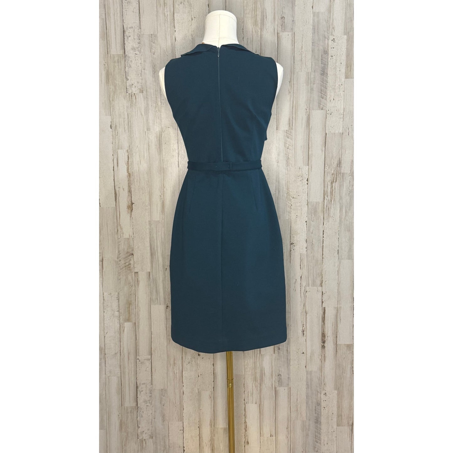 Elie Tahari Women's Sleeveless Sheath Dress Blue Belted Knee Length Size 2