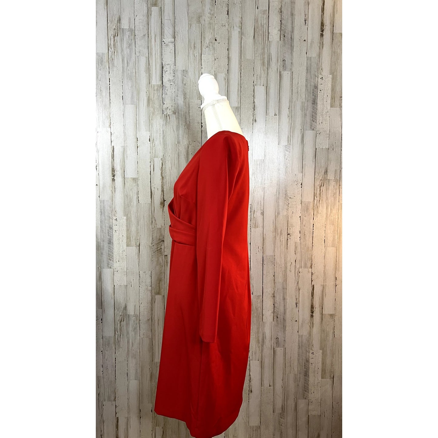 Lauren Ralph Lauren Women's Size 8 Red V-Neck Knee Length Long Sleeve Dress