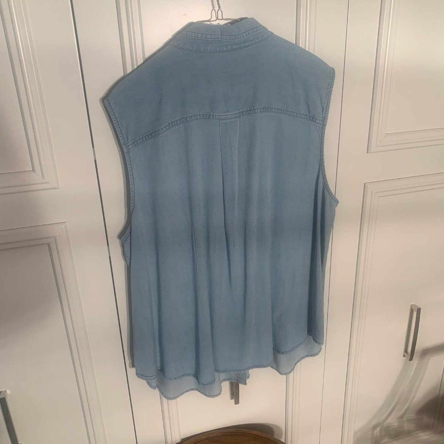 Plus Size Chaps Sleeveless Chambray Shirt