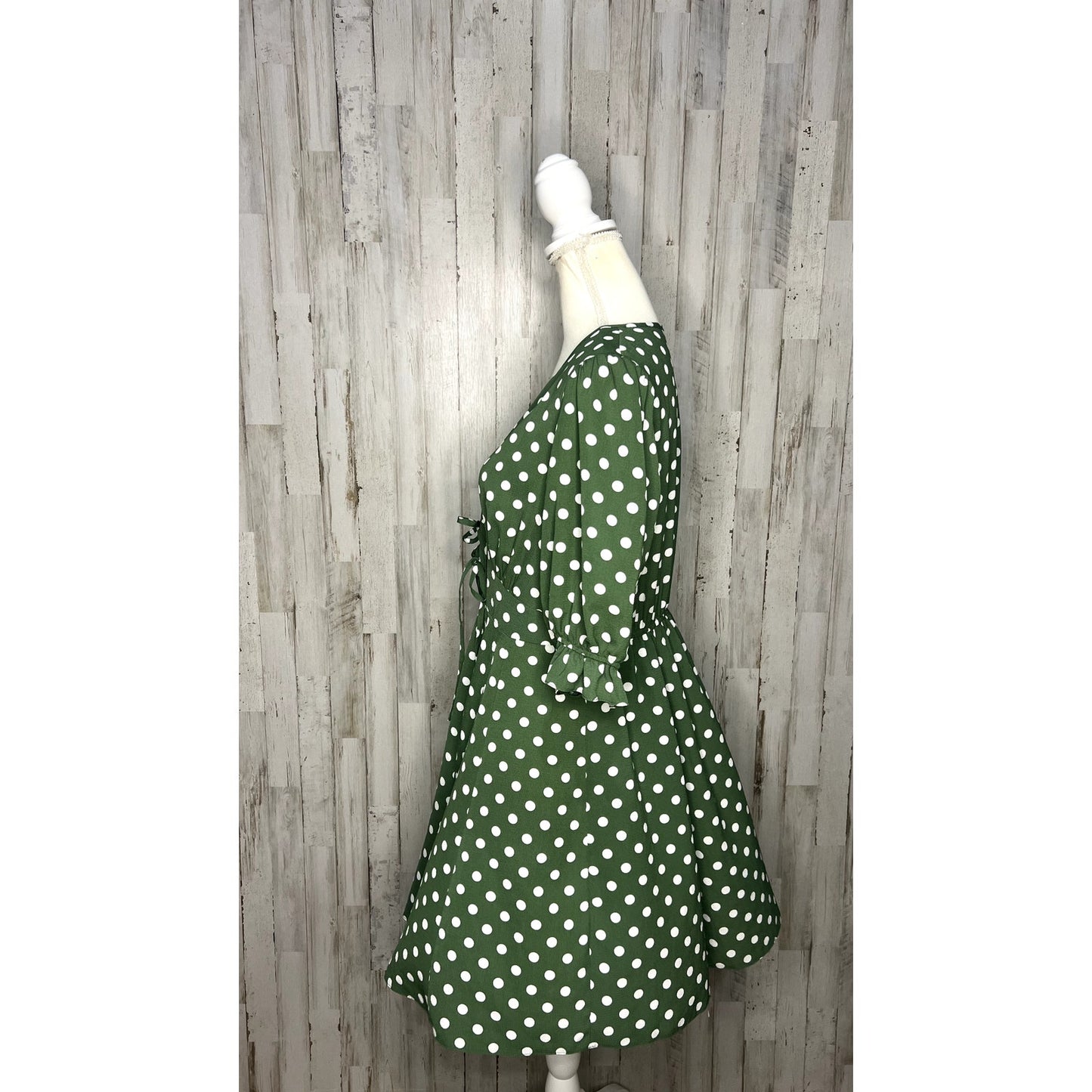 ASOS Women's Size 10 Green Polka Dot Tie Front Mini Tea Dress Short Sleeve