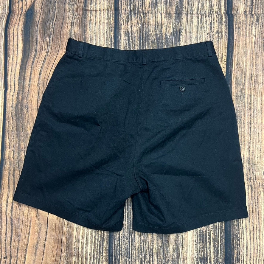 L.L Bean Women's Size 14 Black Pleated Front Casual Solid Chino Shorts