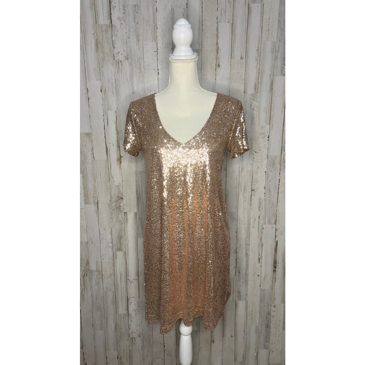 Lulu's Women's Gold Sequin Shift Dress Short Sleeve Party Size Small