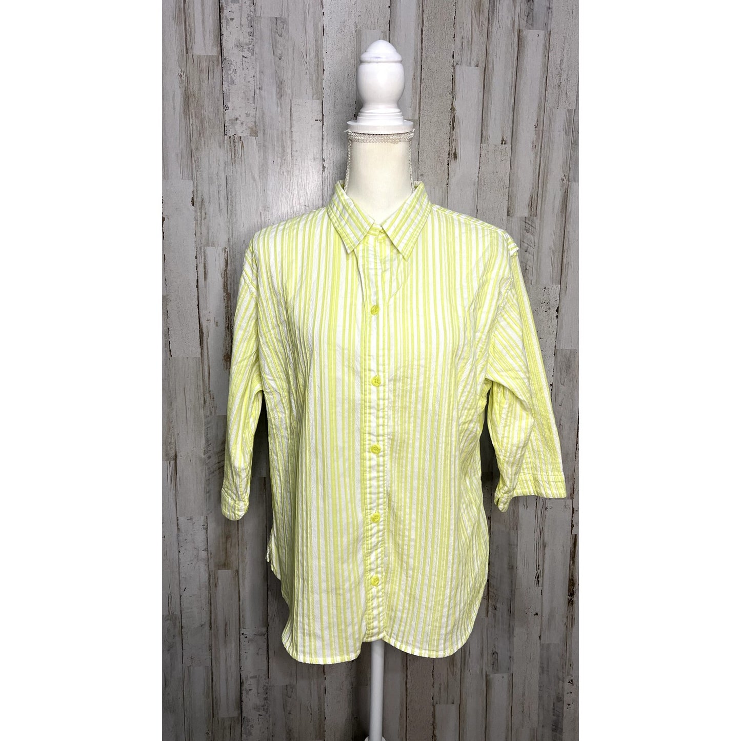 Columbia Women's 2XL Green Striped Vented Fishing Shirt 3/4 Sleeve