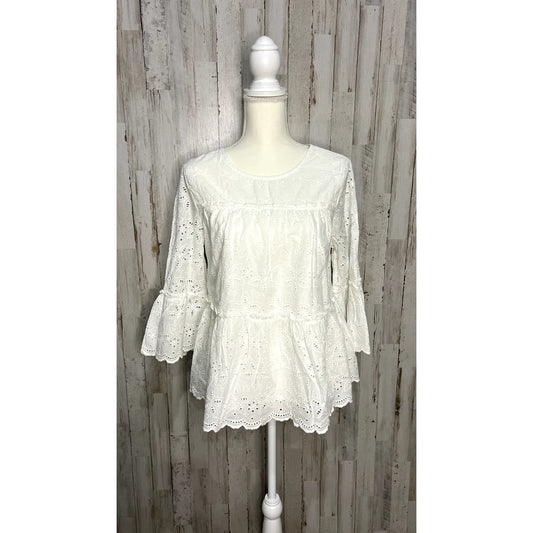 NWT Crown & Ivy Women's Medium White Eyelet Peplum Blouse 3/4 Flare Sleeve