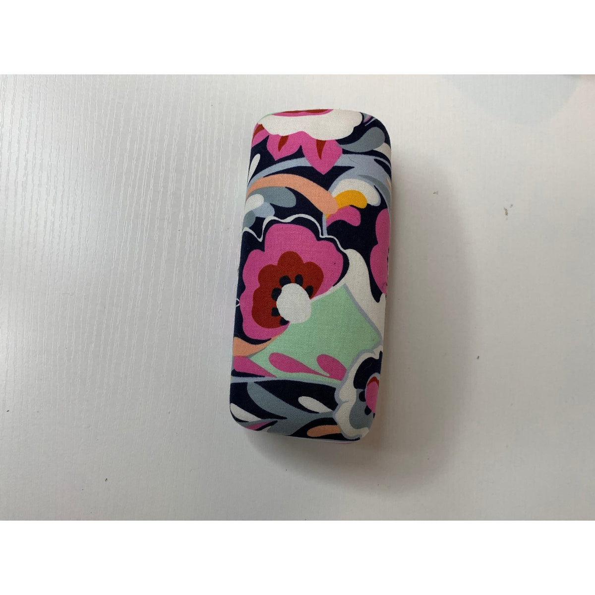 Vera Bradley Hard Clamshell Eyeglasses Sunglasses Case Multicolor Floral