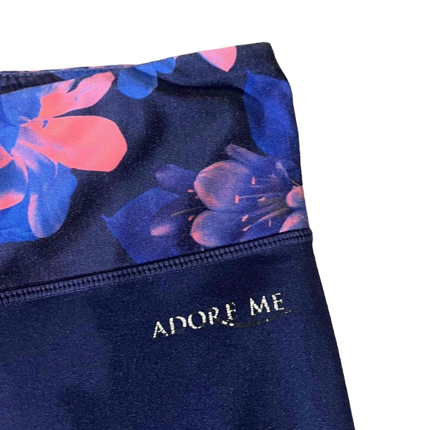 Adore Me Women's Navy Blue Floral Capri Leggings Size Large