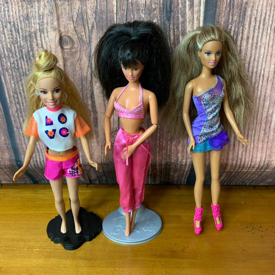 Mattel Barbie Doll Lot of 3 w/ Outfits Blonde & Brunettes