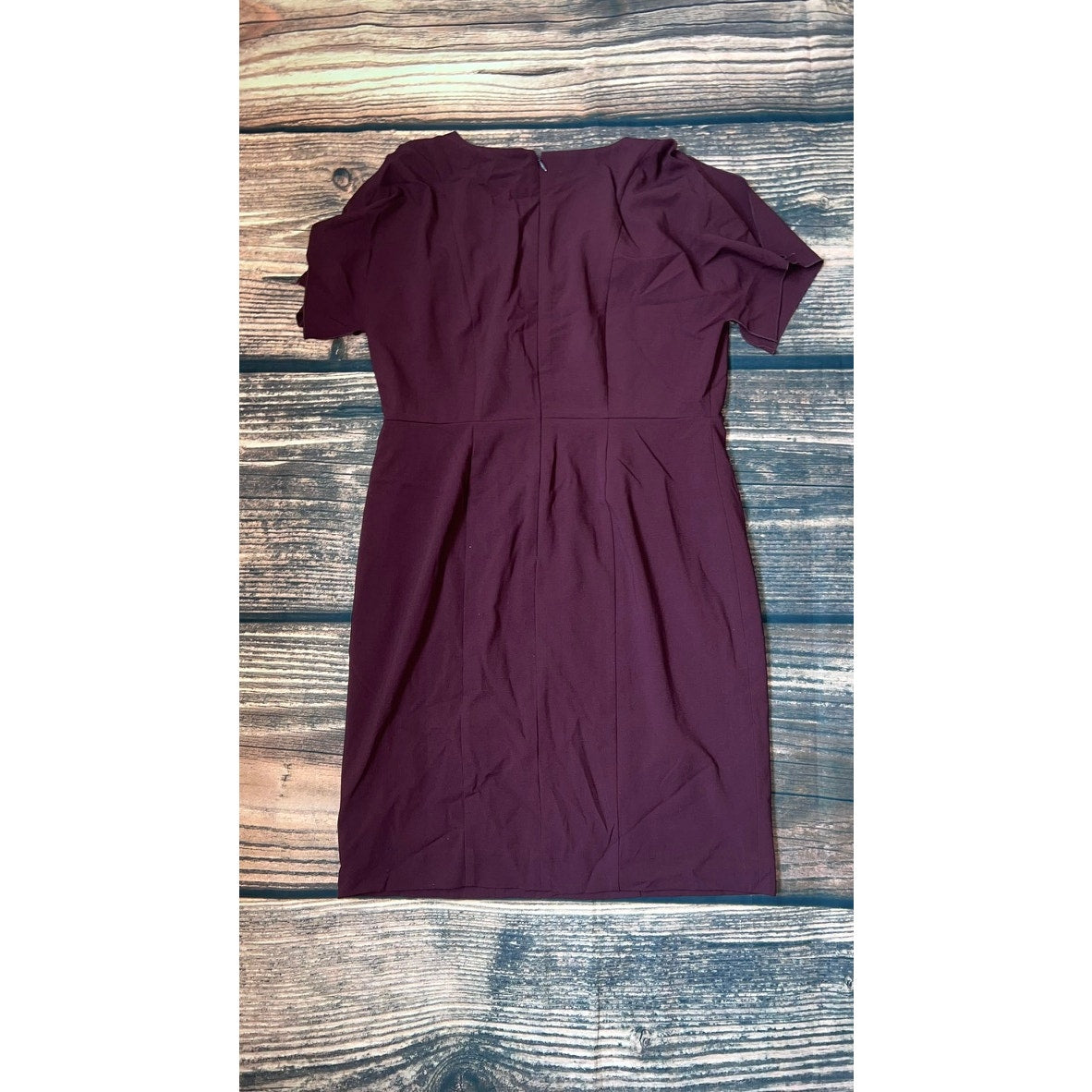 NWT Ann Taylor Petites Dress Size 12 Red Sheath Knee Length V-Neck