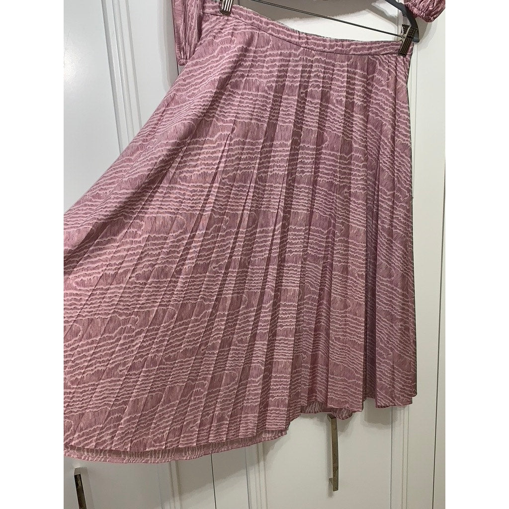 Vintage Carillon Pink Two-Piece Set Women's Size 10 V-Neck Top & Skirt Casual