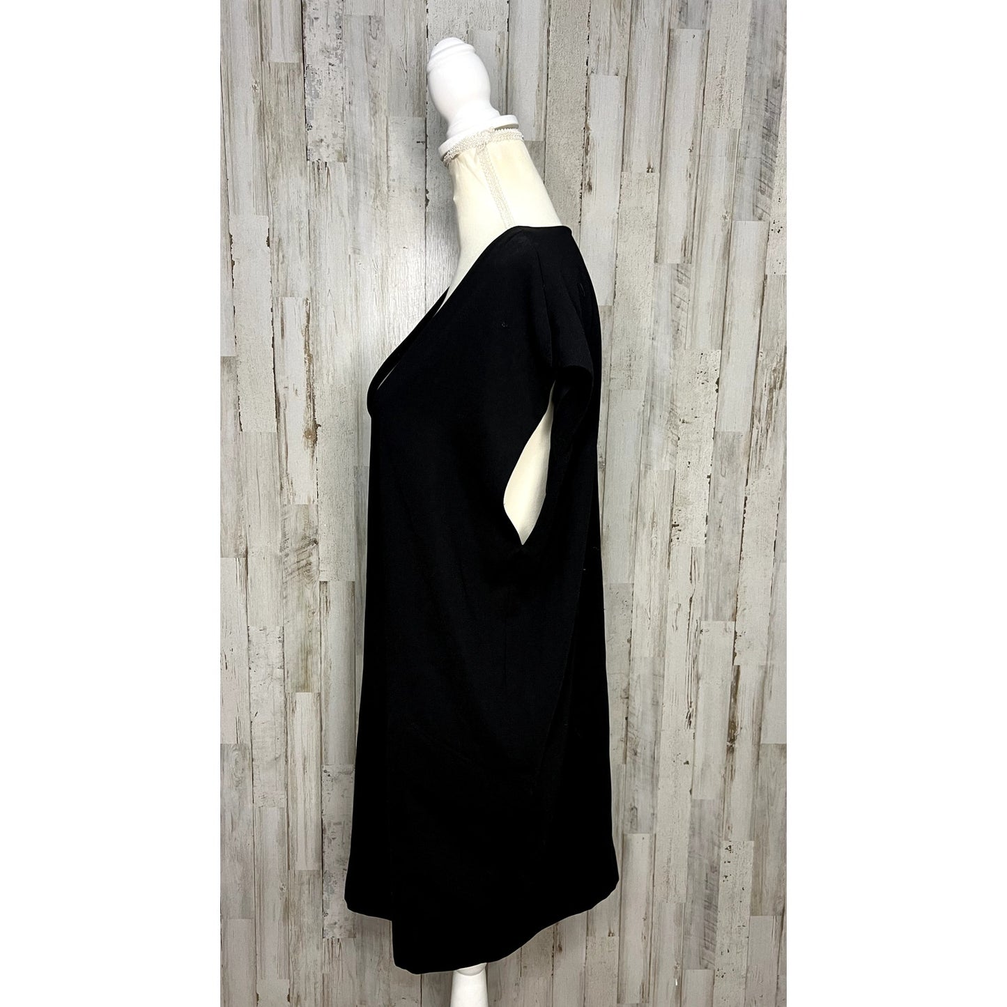 Banana Republic Women's Black Crepe Cocoon Tee Dress Size Small