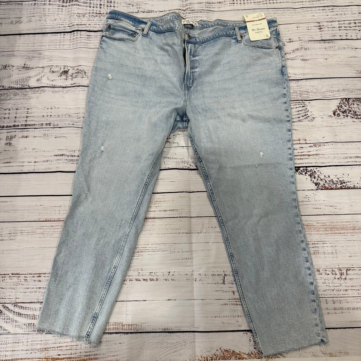 NWT Abercrombie & Fitch Skinny High Rise Jeans Womens 24 Light Wash Raw Hem