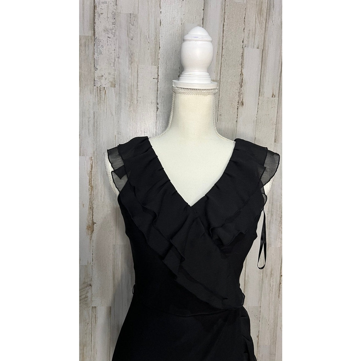 White House Black Market Women's 00 Black Ruffle Faux Wrap Dress Knee Length