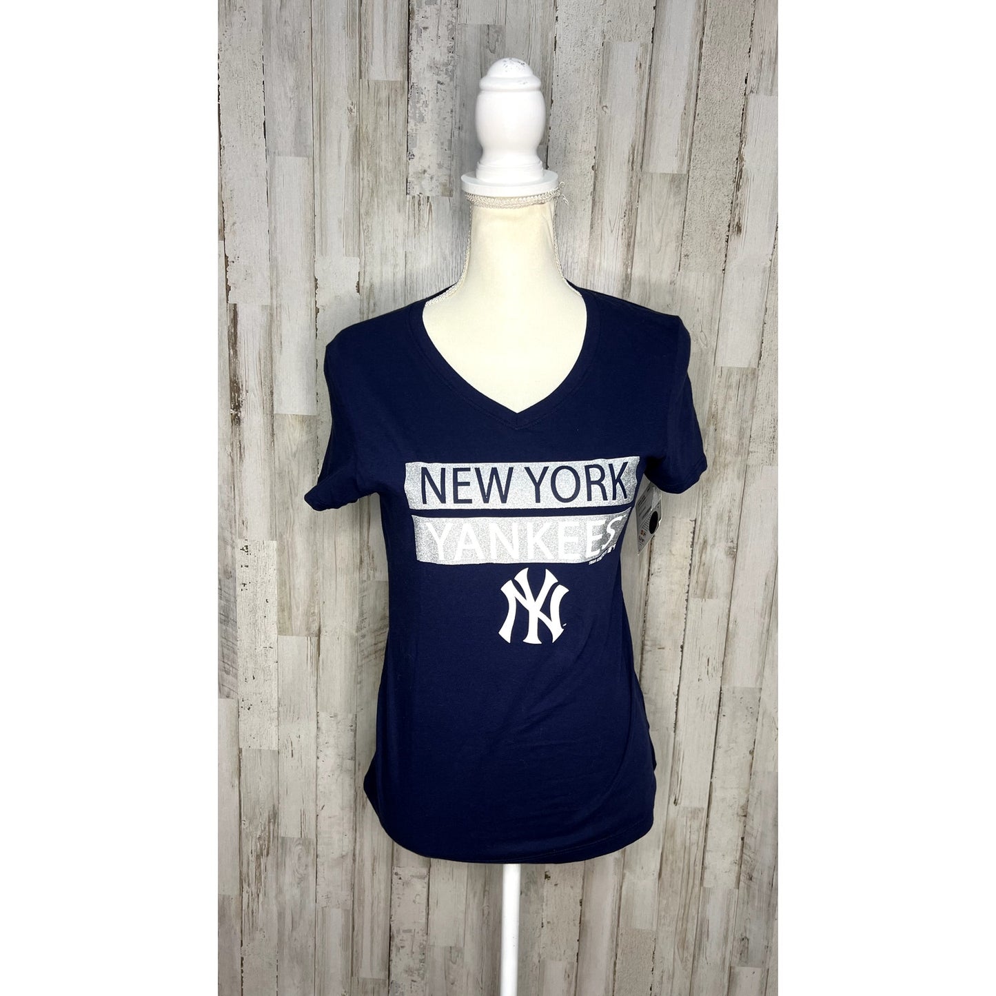 NWT New York Yankees Youth Girl's XL V-Neck T-Shirt Navy Blue