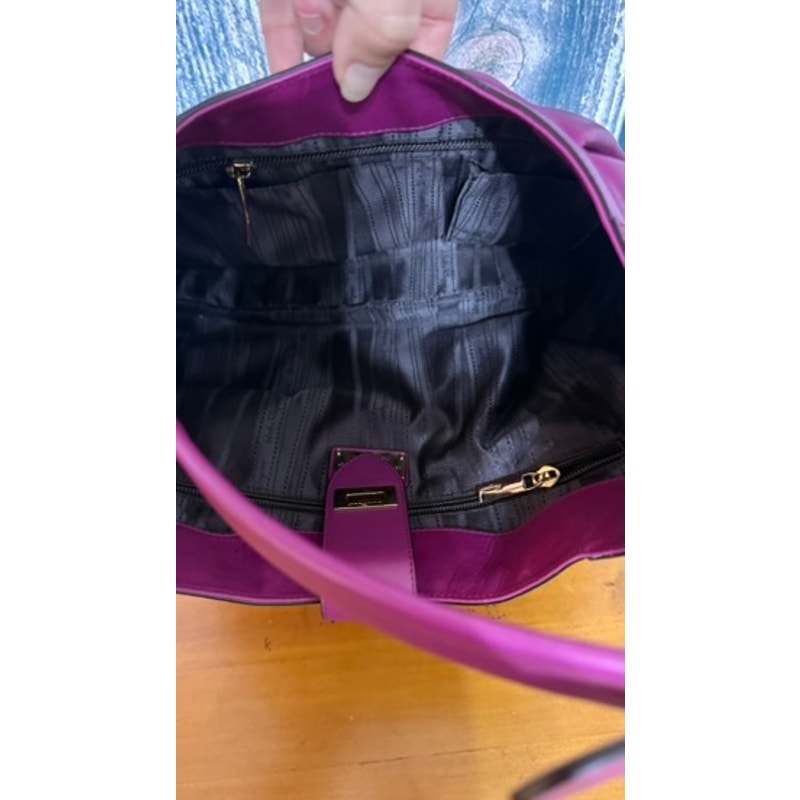 Salvatore Ferragamo Women's Purple Leather Hobo Bag Gancini Closure