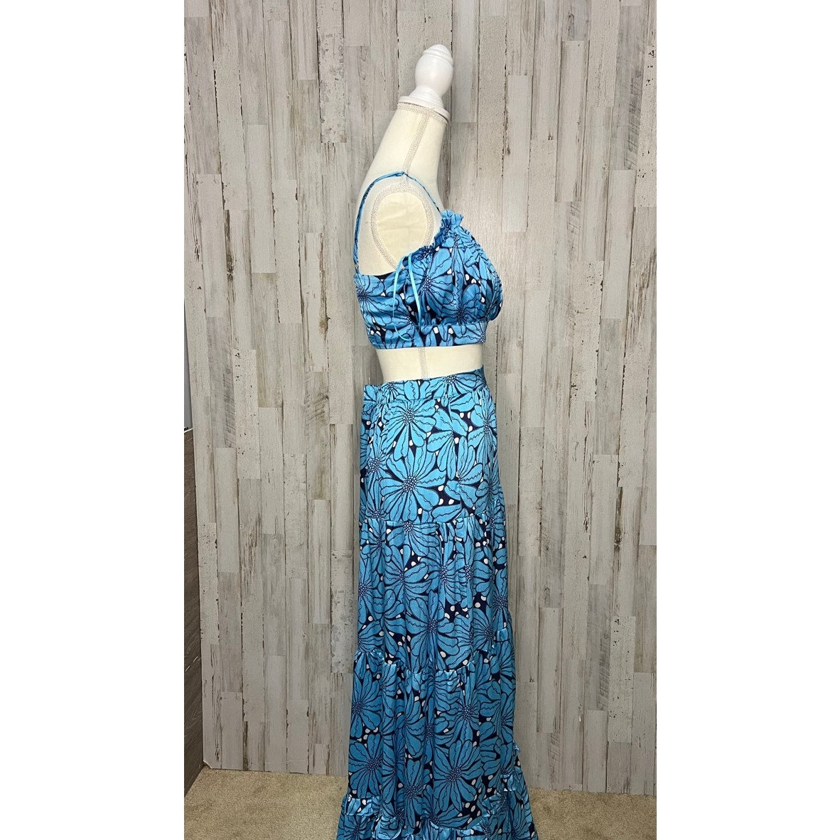 NWT Fashion Nova Women's Small Blue Floral Satin Cami Top & Maxi Skirt Set