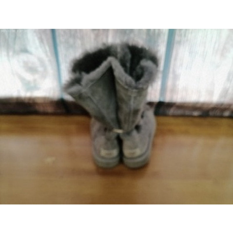 UGG Bailey Button II Kids Gray Mid-Calf Winter Snow Boots Triple Button 3Y