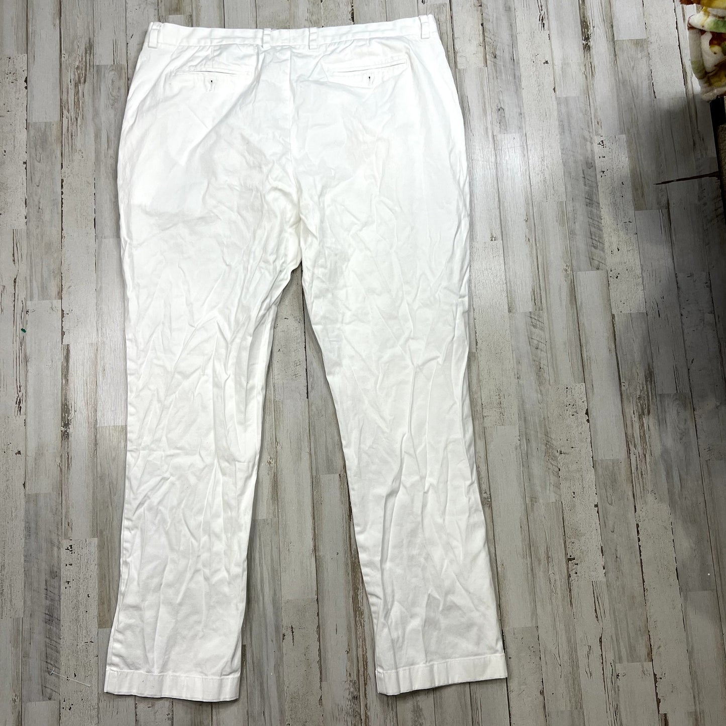 Vineyard Vines Men's Size 40x32 White Classic Fit Chino Breaker Pant