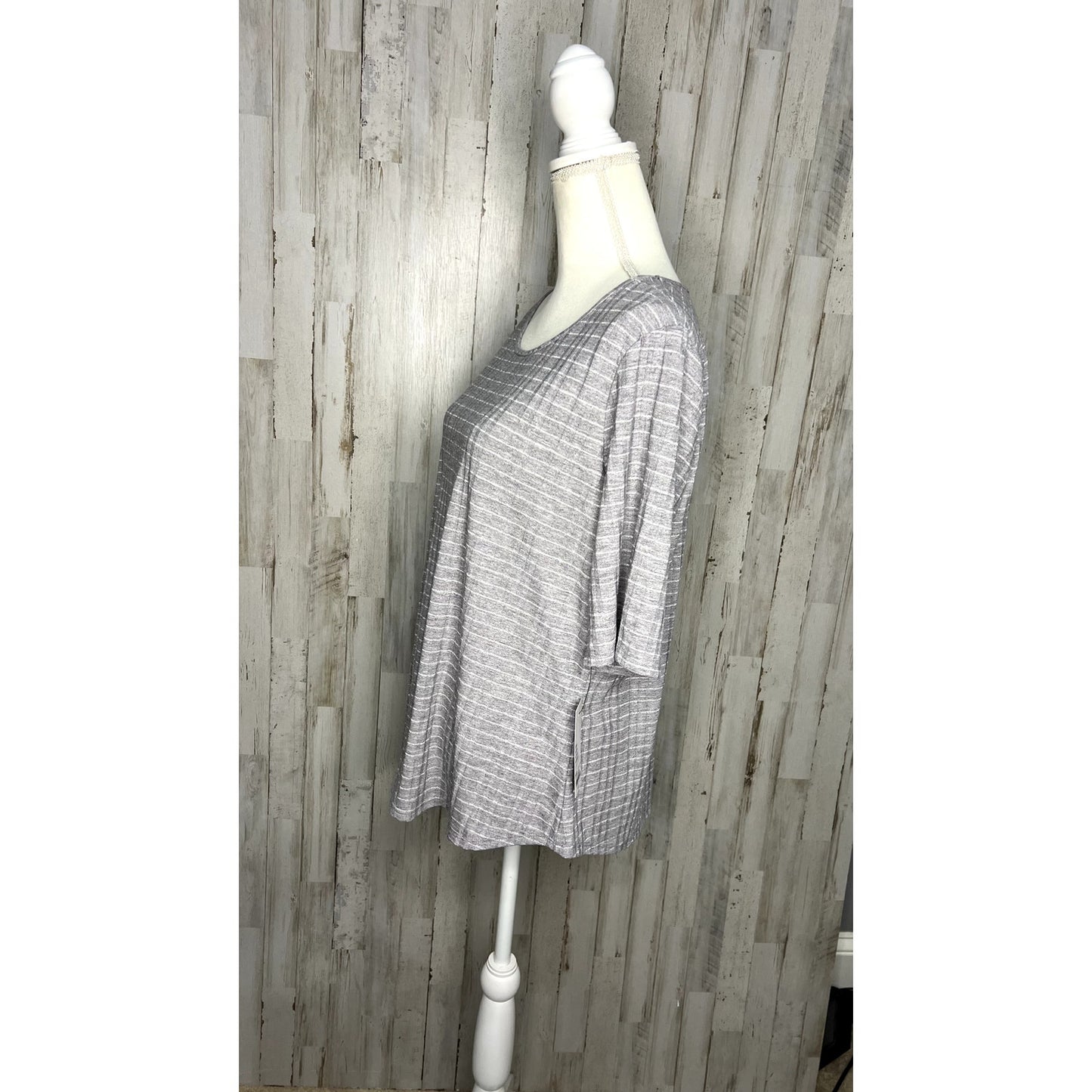 NWT Apt. 9 Women's XL Gray Striped 3/4 Sleeve Scoop Neck Blouse