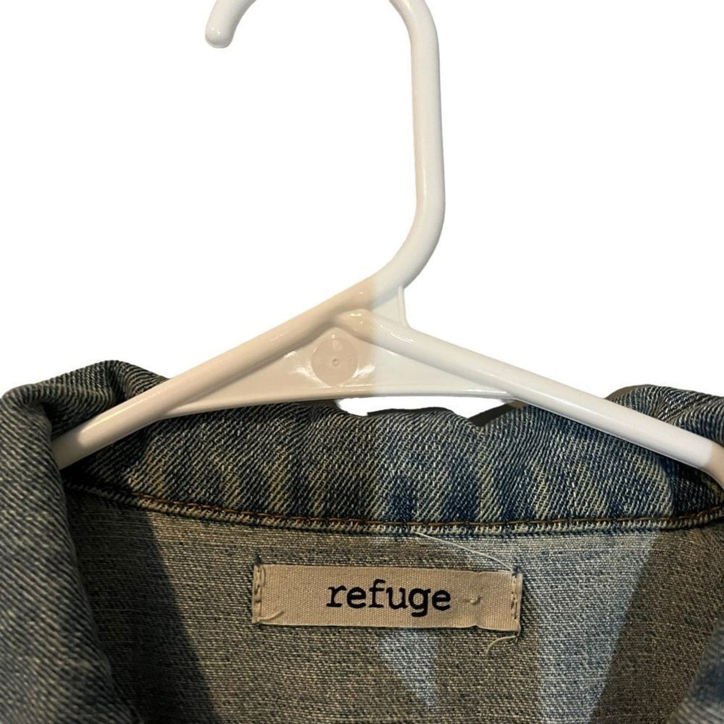 Refuge Women’s Jean Jacket Size Small