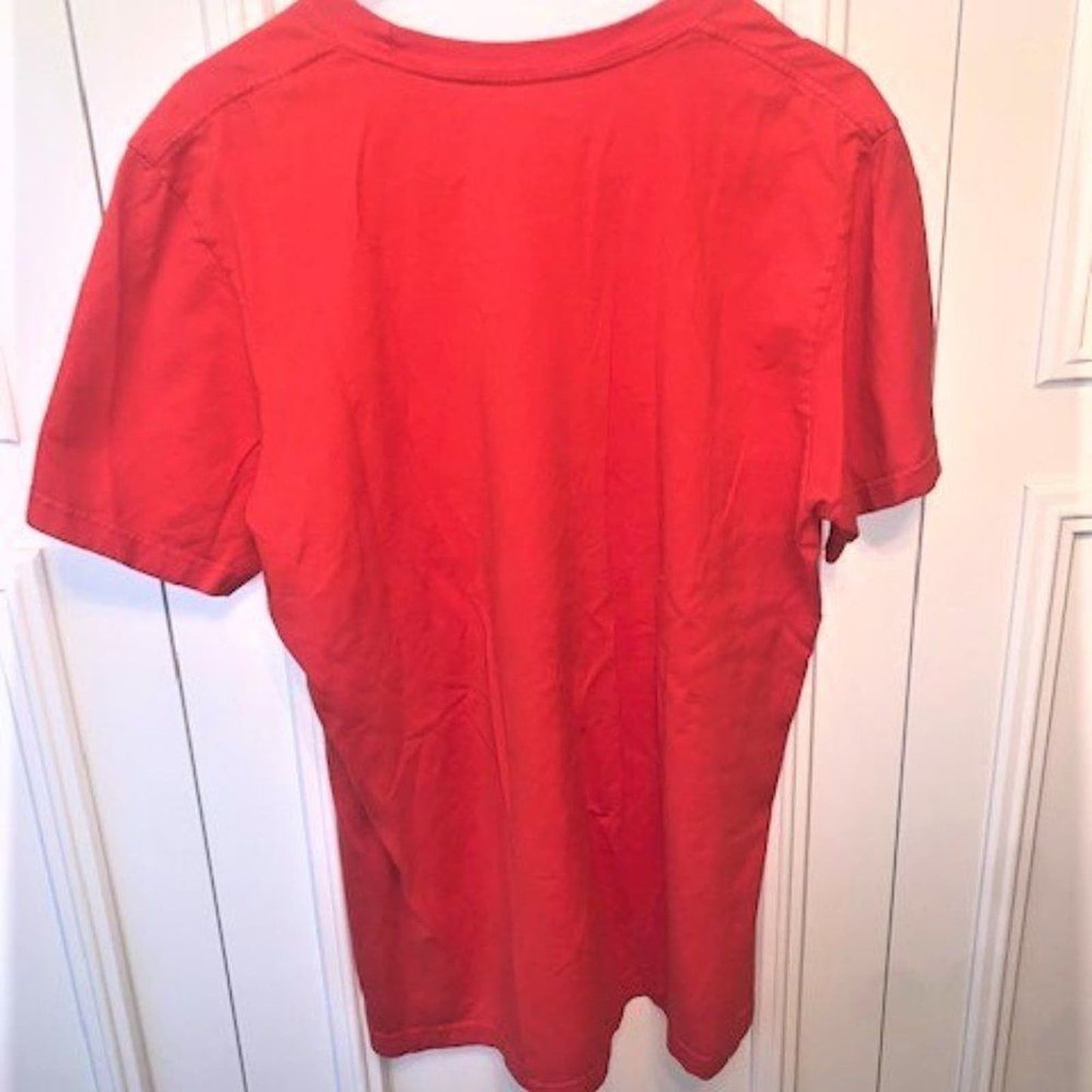 Orange Nike s/s tee with yellow graphic  L EUC