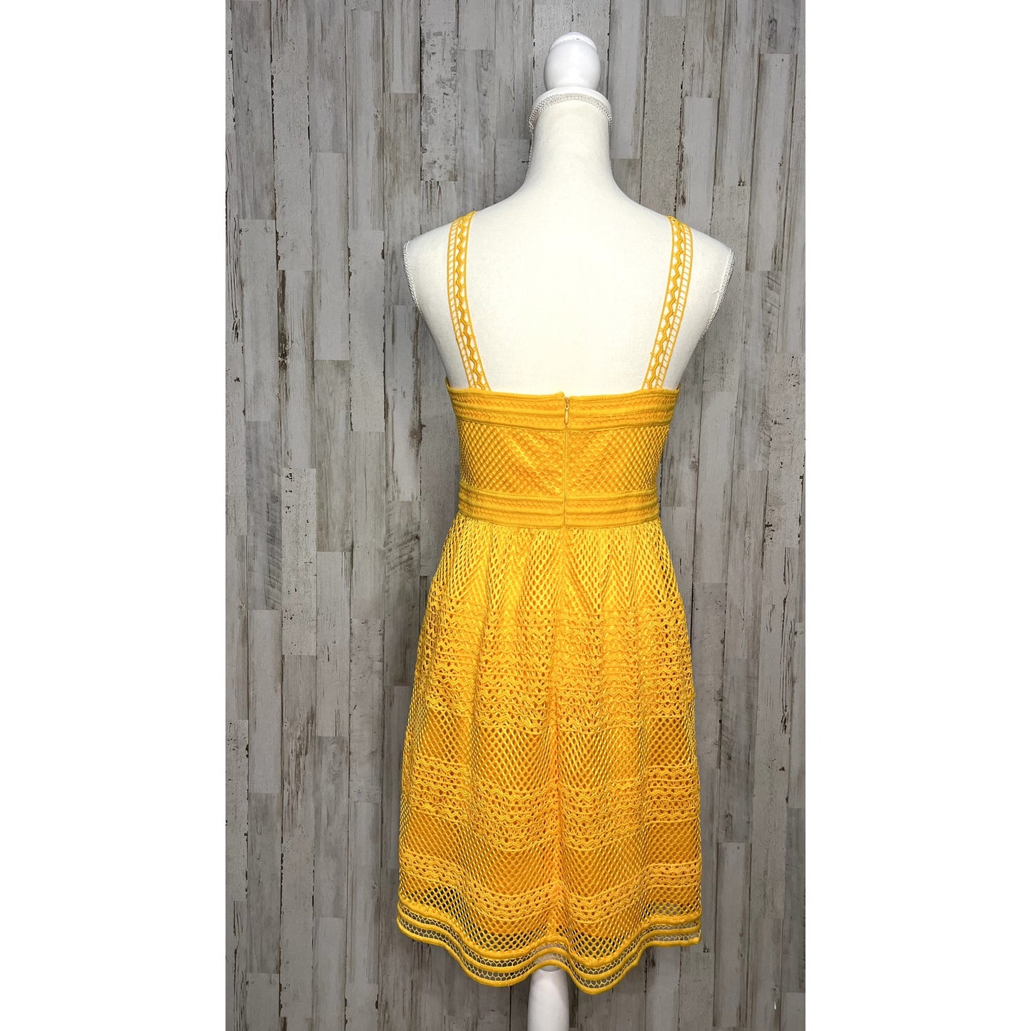 NWT Tahari Women's Fit & Flare Dress Size 4 Orange Sleeveless Party Short