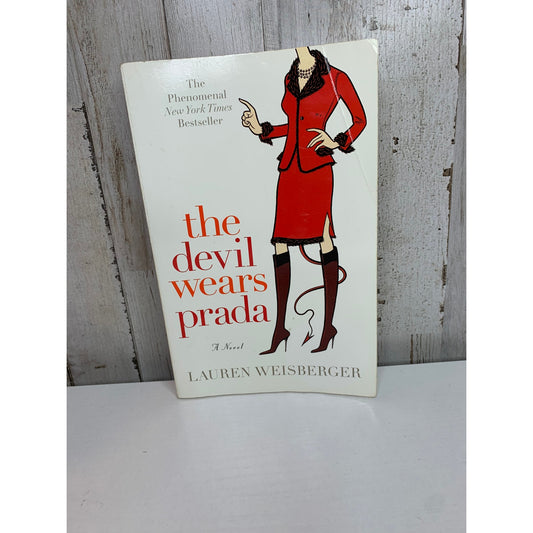The Devil Wears Prada Novel Paperback Book by Lauren Weisberger 360 Pages