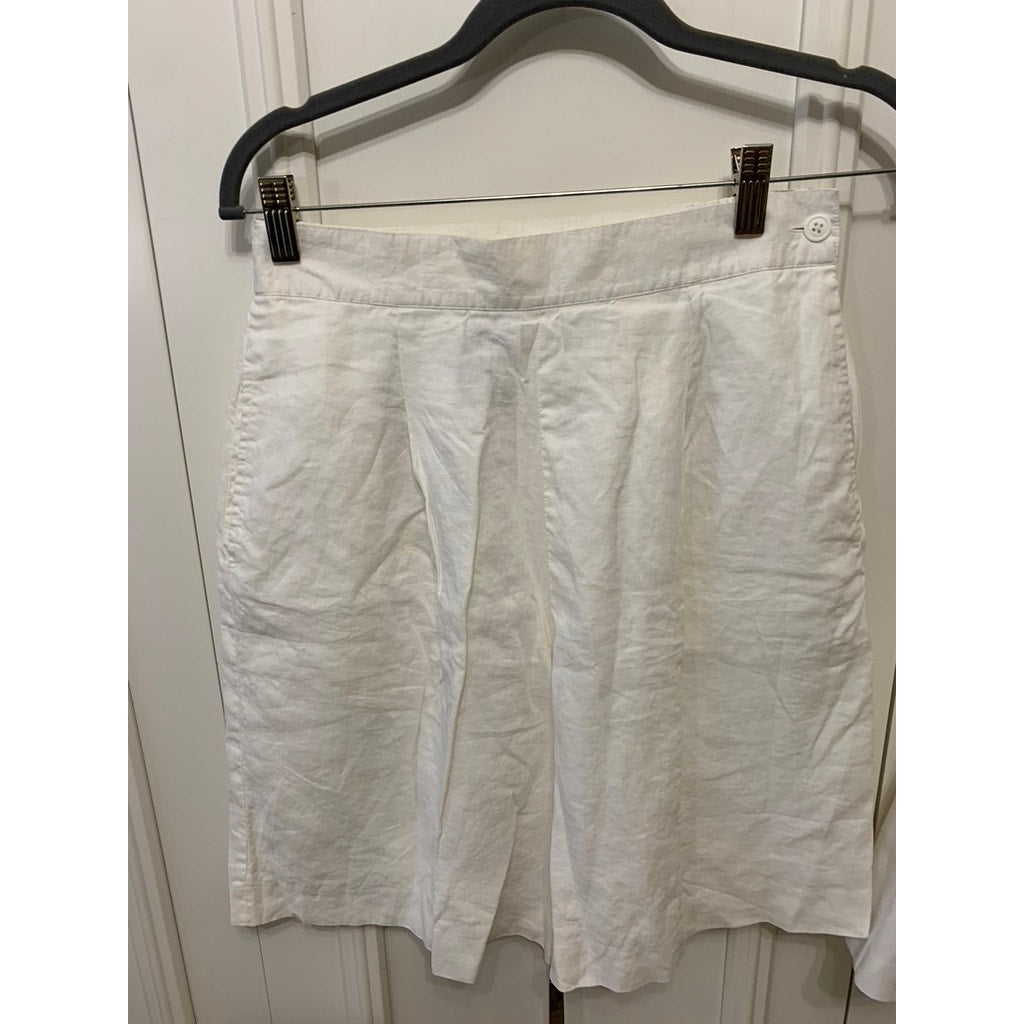 Women's White Bermuda Shorts Bundle Size 10