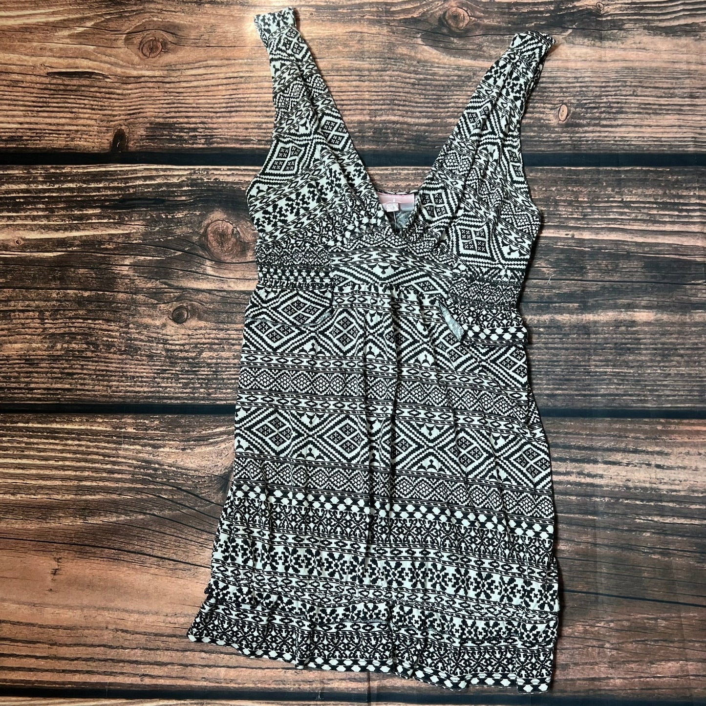 Romeo & Juliet Couture Women's Small Aztec Print Sleeveless Mini Dress Black