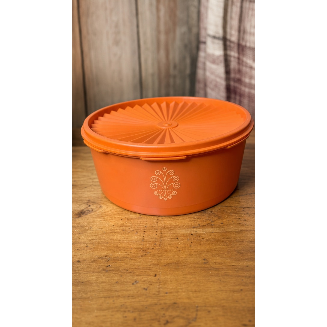 Vintage Tupperware Servalier Round Orange w/ Lid Medium