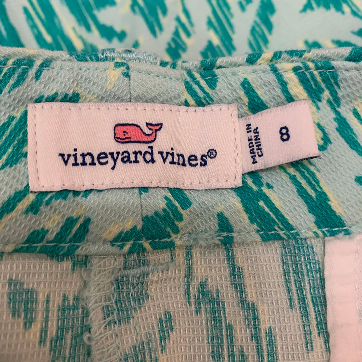 Vineyard Vines Green Zebra Print Day Boat Shorts Size 8