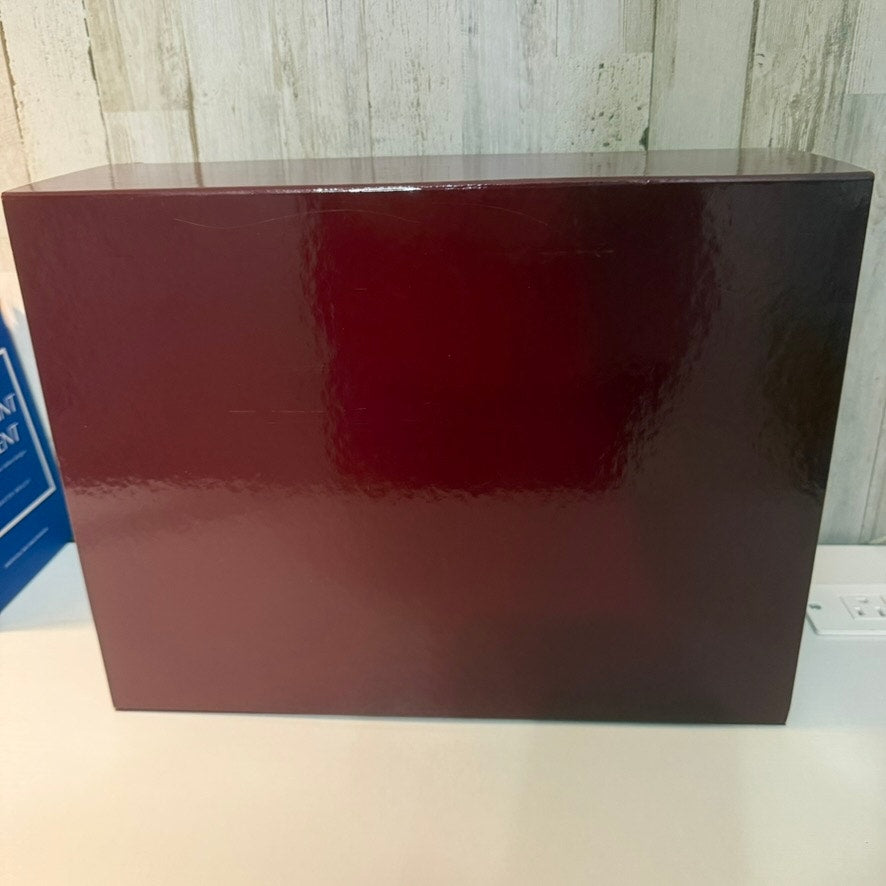 Gucci Large Burgundy Glossy Magnetic Gift Presentation Box w/ Lid White