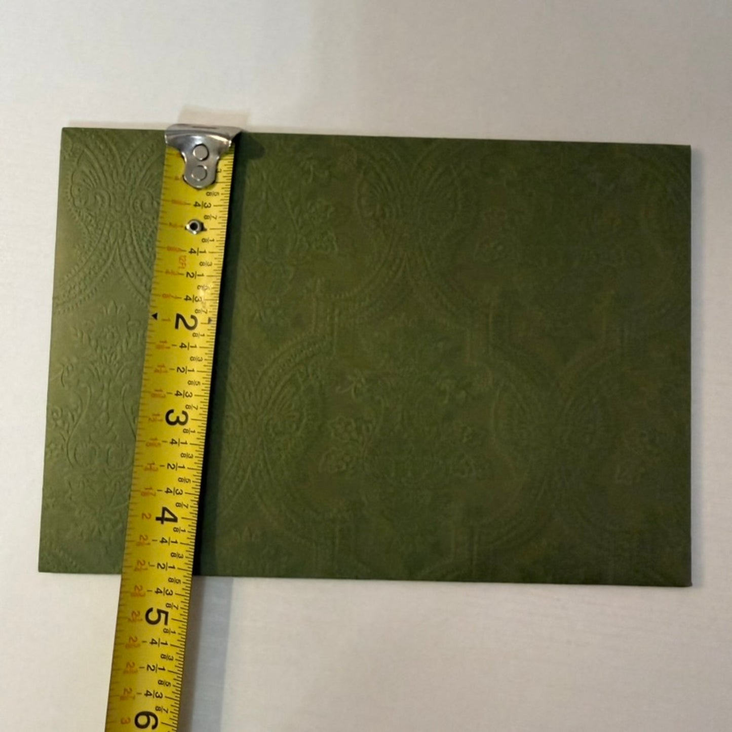 Gucci Gift Card Holder Green Embossed Damask Pattern Black Logo