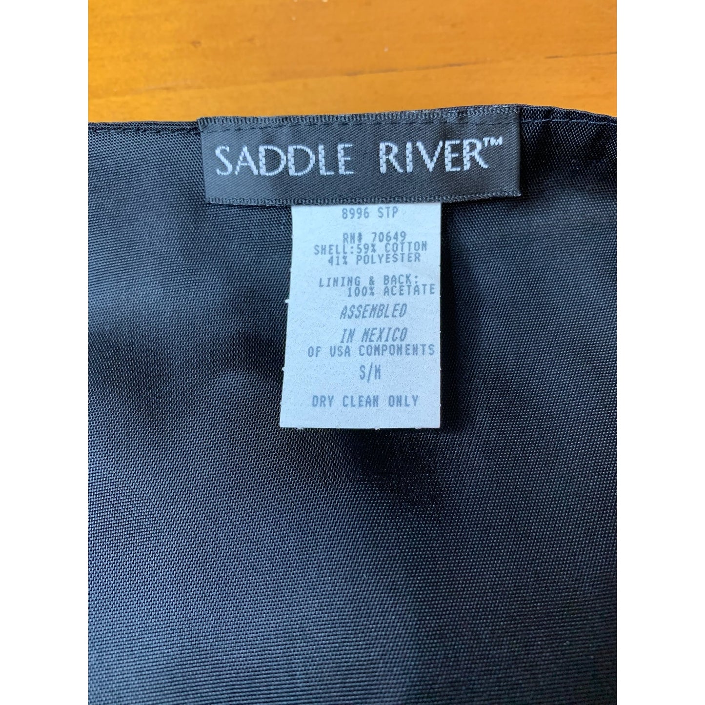 Saddle River Vest Women S/M Multicolor Tapestry Sports Print