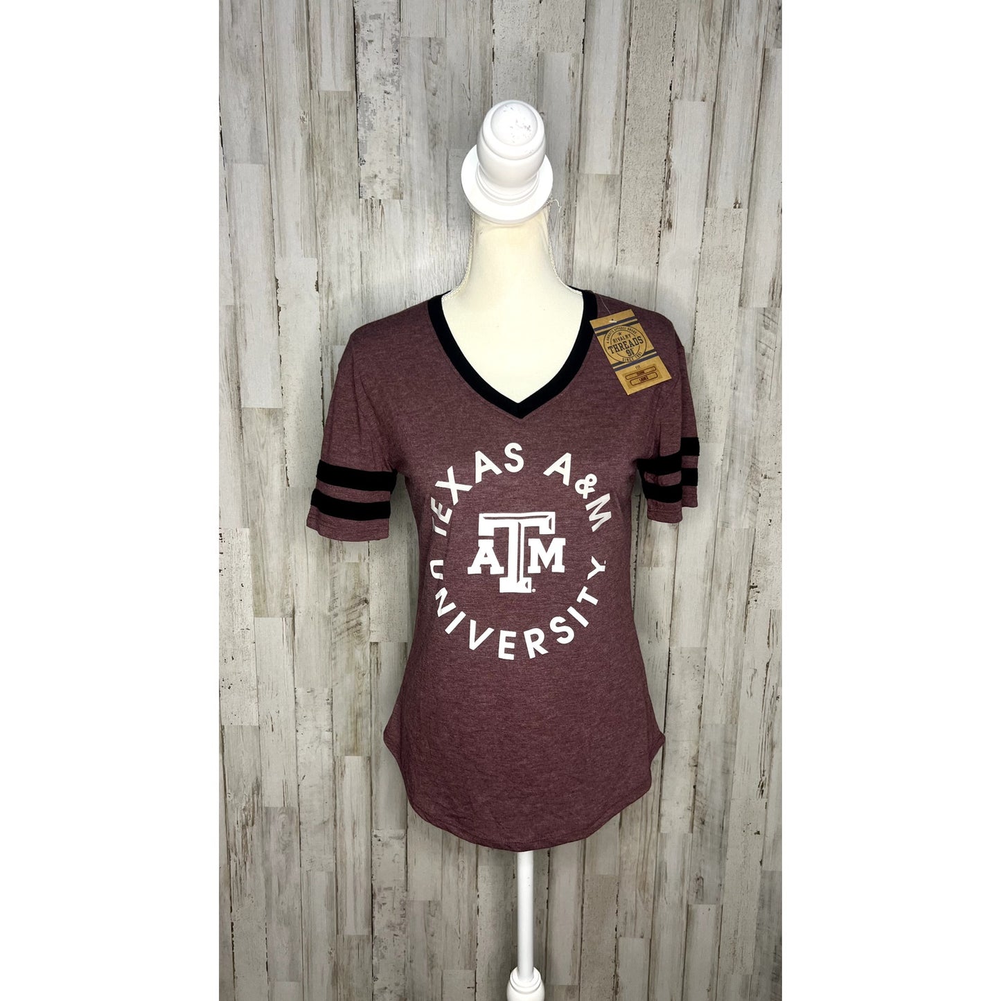 NWT Rivalry Threads Texas A&M Women's V-Neck T-Shirt Maroon Size Small