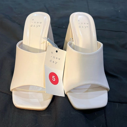 NWT- A New Day collection - Women's Vira Heels - Women Size 5 White- Brand New