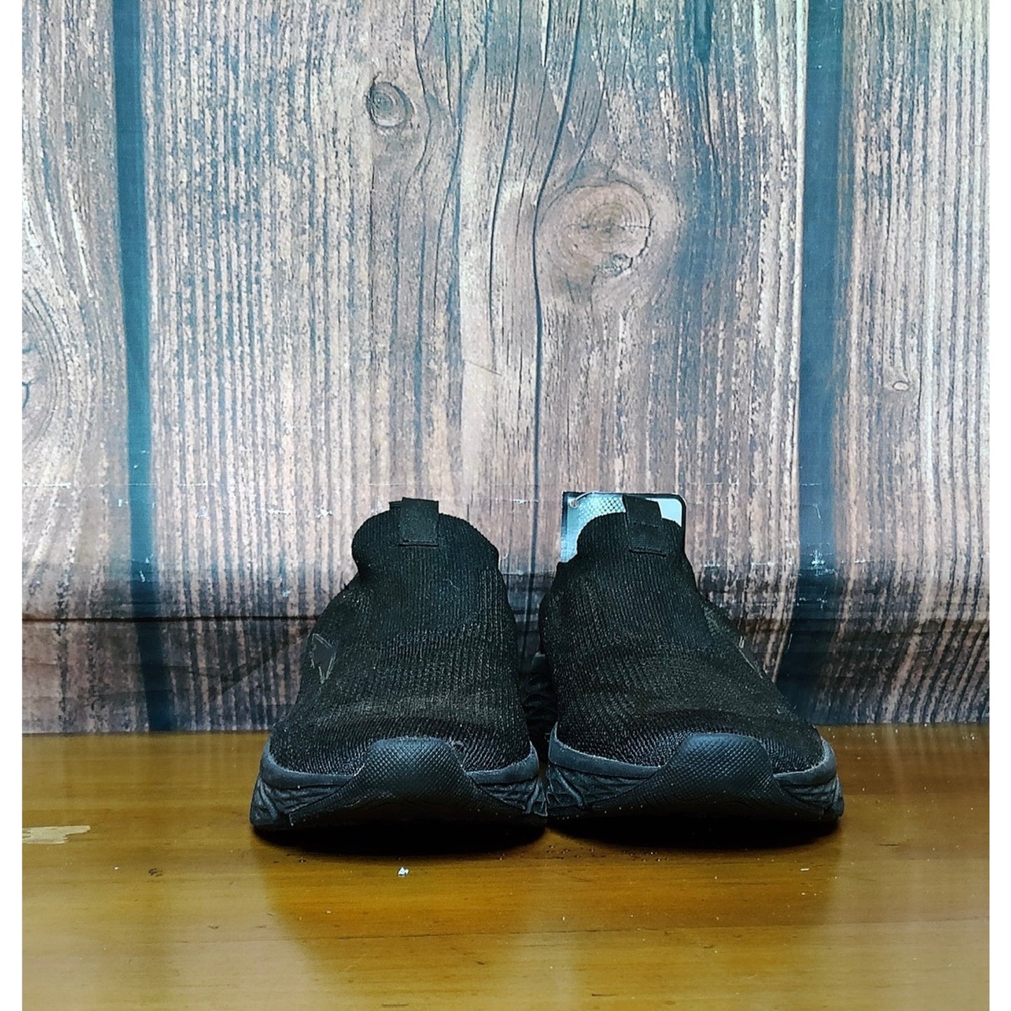 Avia Womens Slip-On Walking Sneakers Black Lightweight 7W